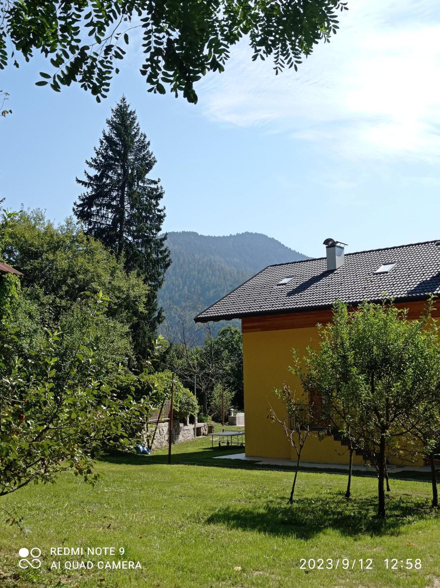 Baita Figliezzi Castello Tesino Eksteriør billede